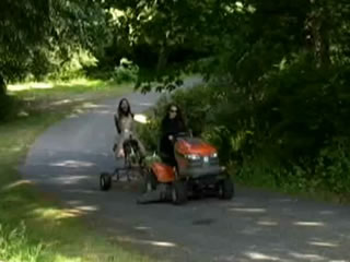 歐美淫女被電動馬鞍搞到高潮